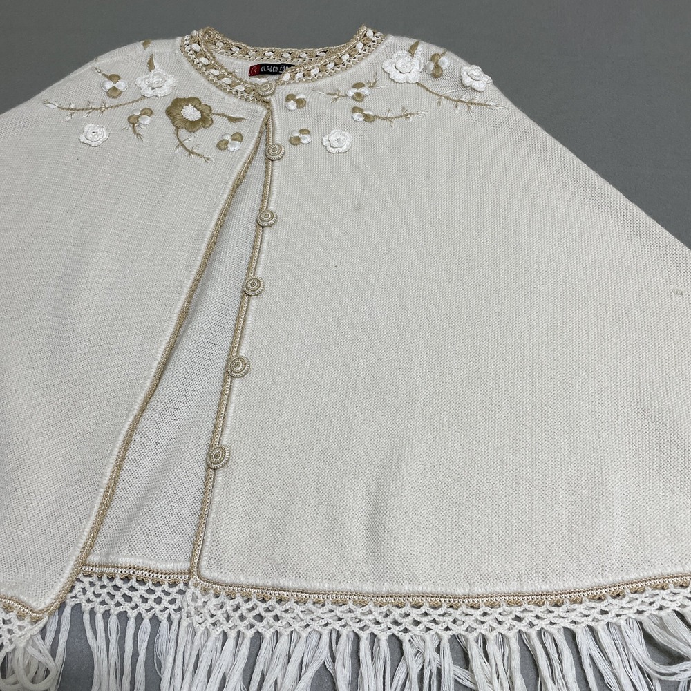 Vtg 70s Cape Alpaca Women's Top Cream Floral Embroidered Fringe Boho Poncho Shaw